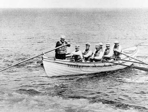 An early lifesaving crew, similiar to Long Beach's crew